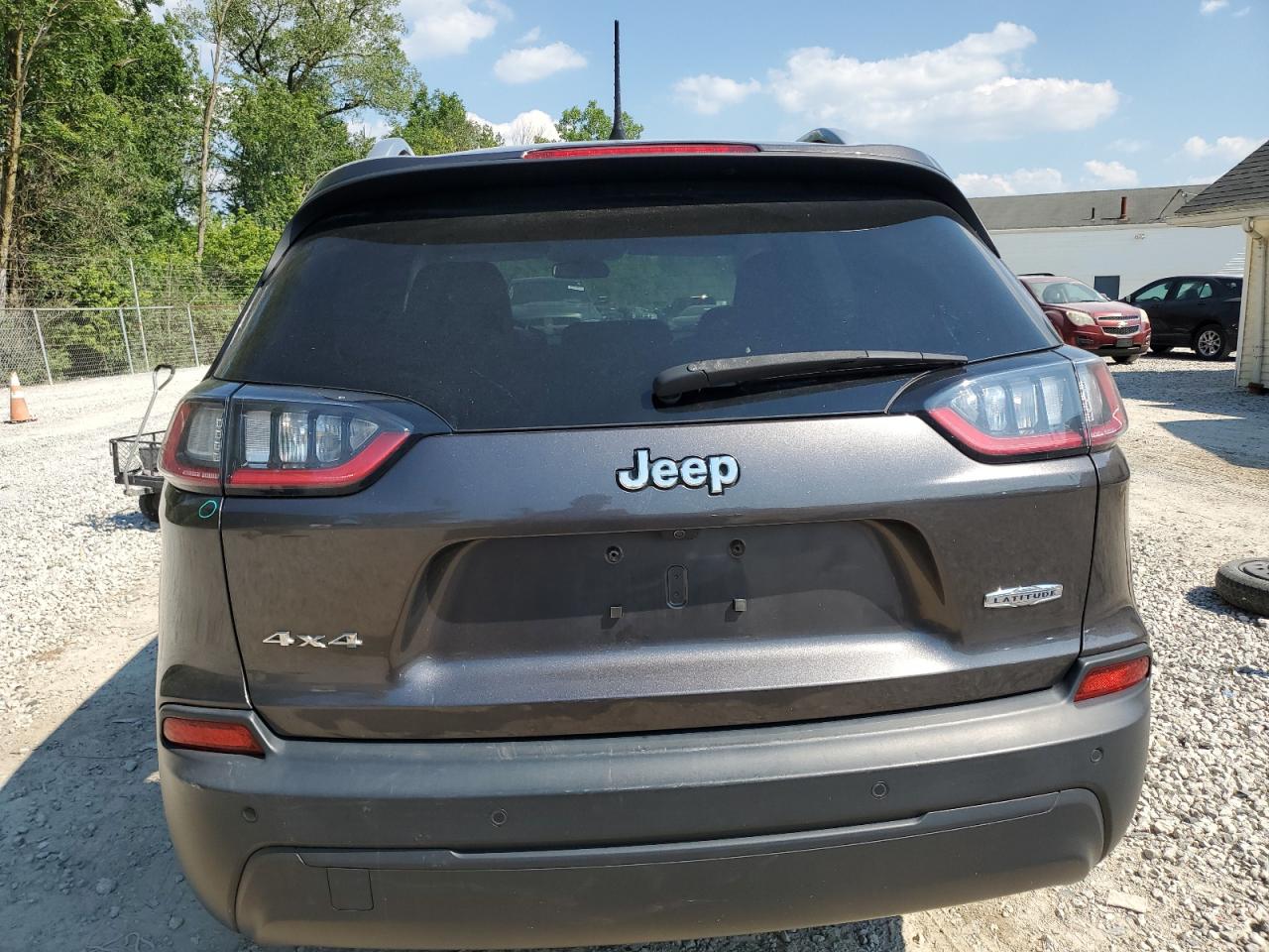 1C4PJMLB4KD336326 2019 Jeep Cherokee Latitude Plus