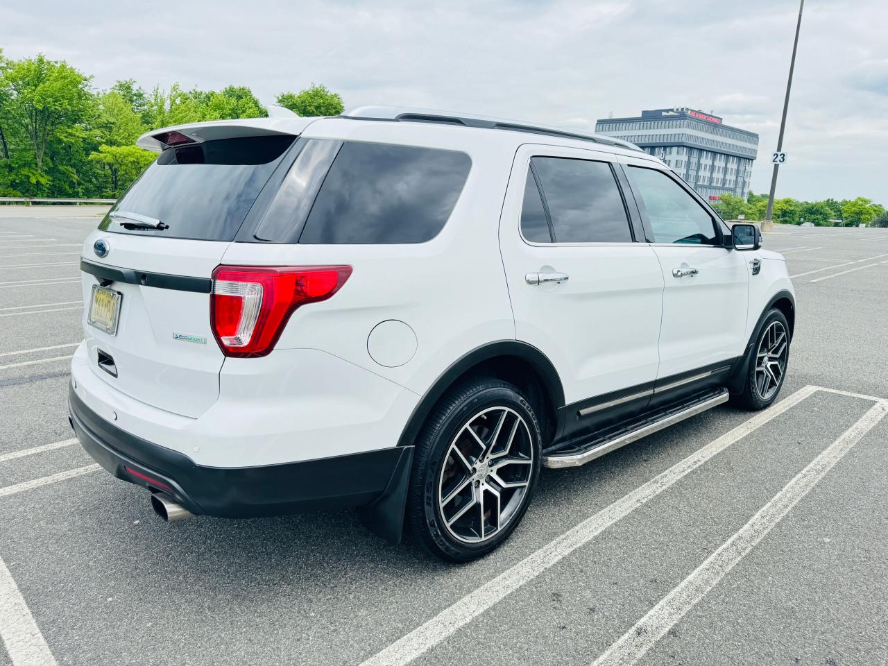 2016 Ford Explorer Police Interceptor vin: 1FM5K8AT0GGC35664