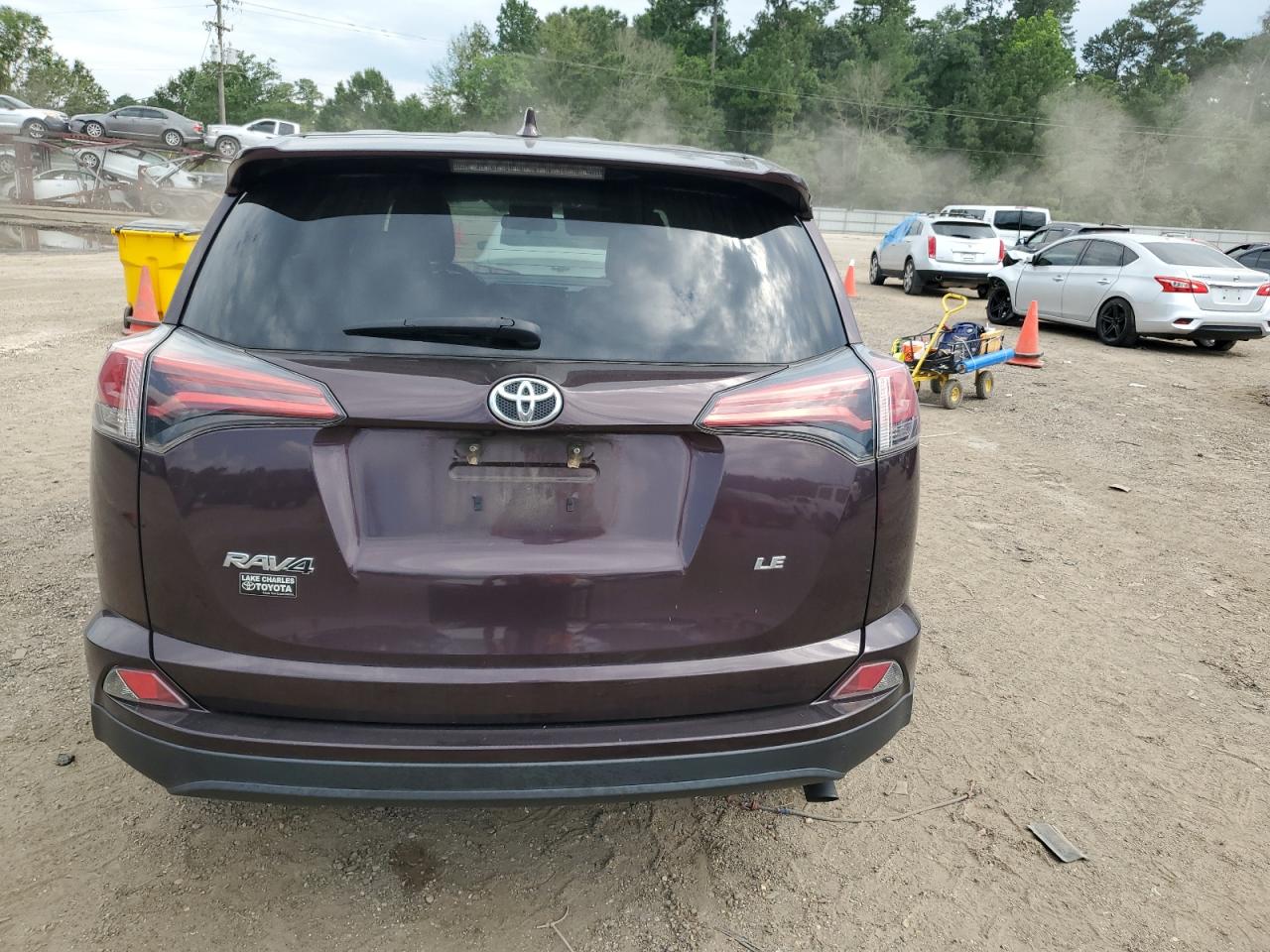 2018 Toyota Rav4 Le vin: 2T3ZFREV3JW420959