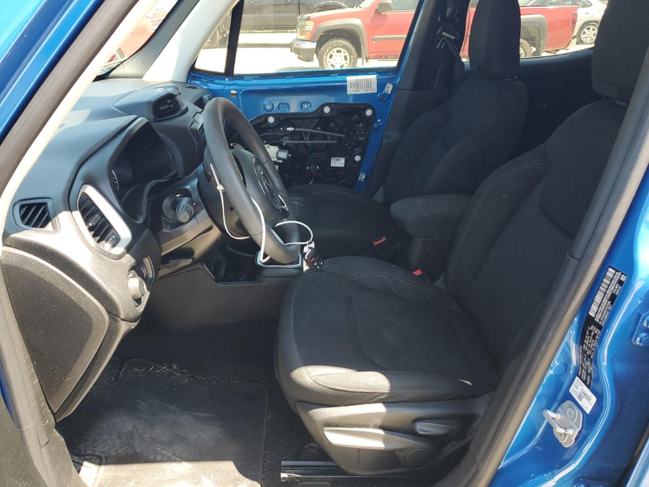 ZACNJAAB3LPL97689 2020 Jeep Renegade Sport