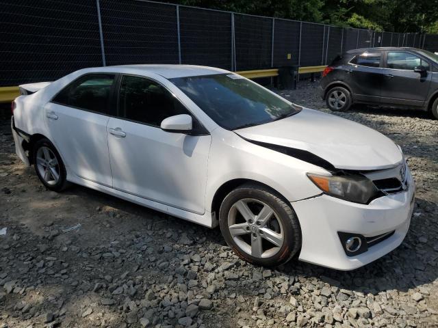 VIN 4T1BF1FKXEU754752 2014 Toyota Camry, L no.4