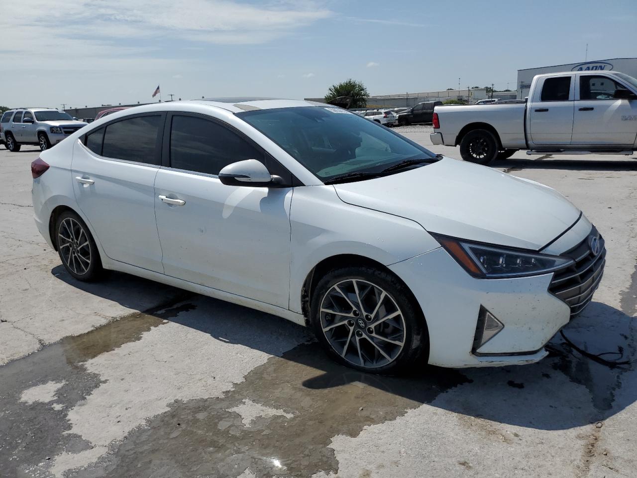 2020 Hyundai Elantra Sel vin: 5NPD84LF9LH546546