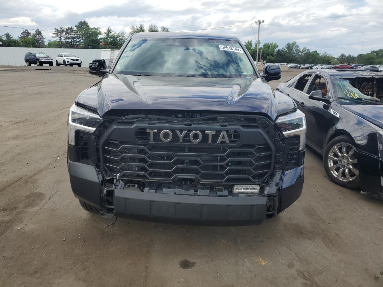 2022 Toyota Tundra Crewmax Sr vin: 5TFLA5DB6NX009707