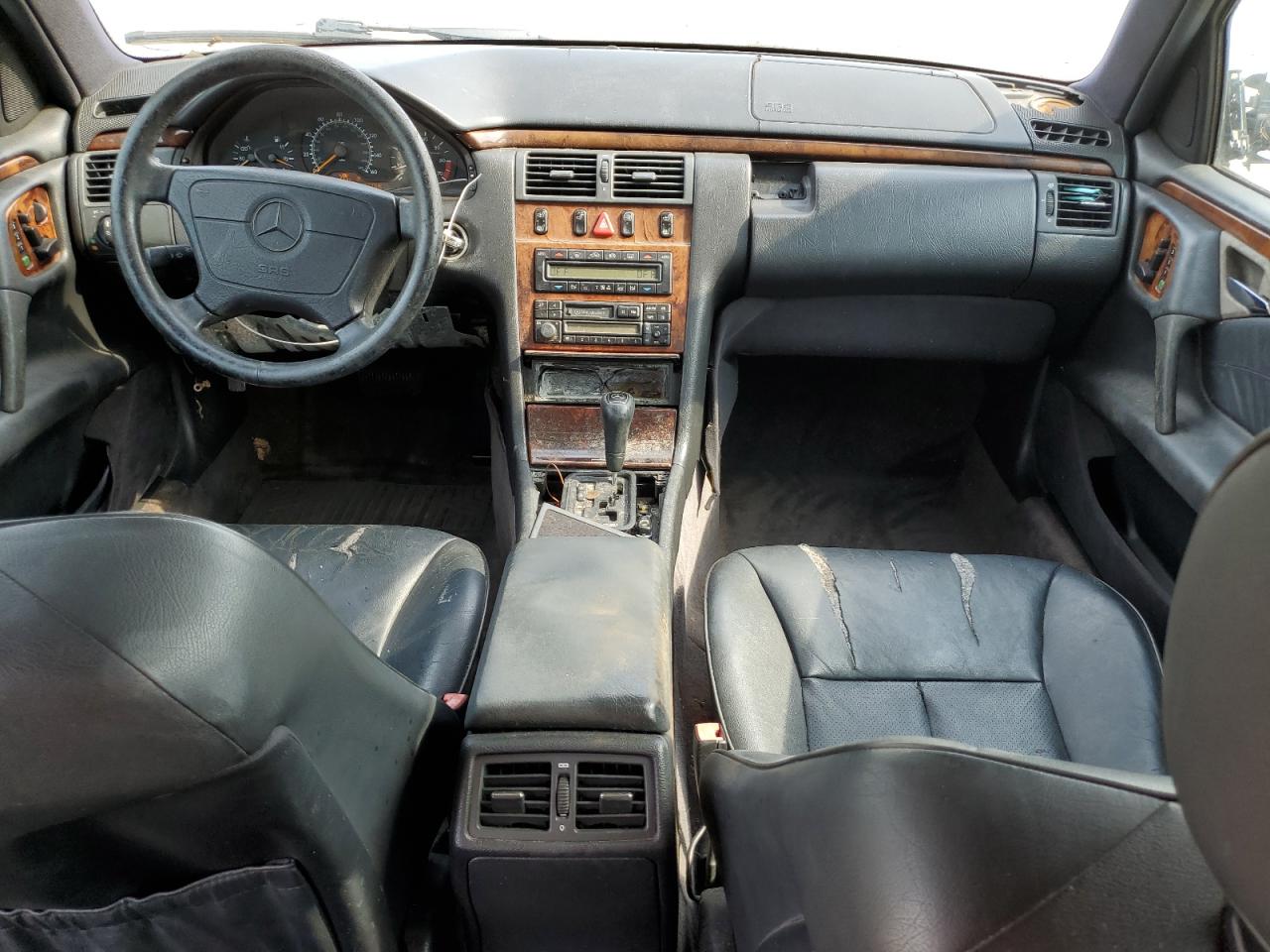 WDBJF65F1WA707791 1998 Mercedes-Benz E 320