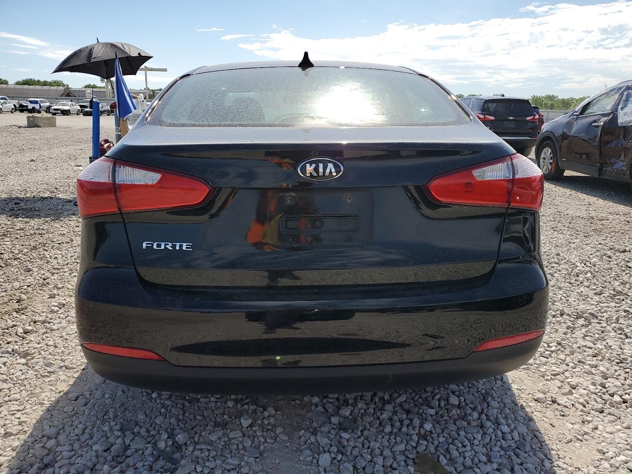 KNAFK4A65G5568477 2016 Kia Forte Lx