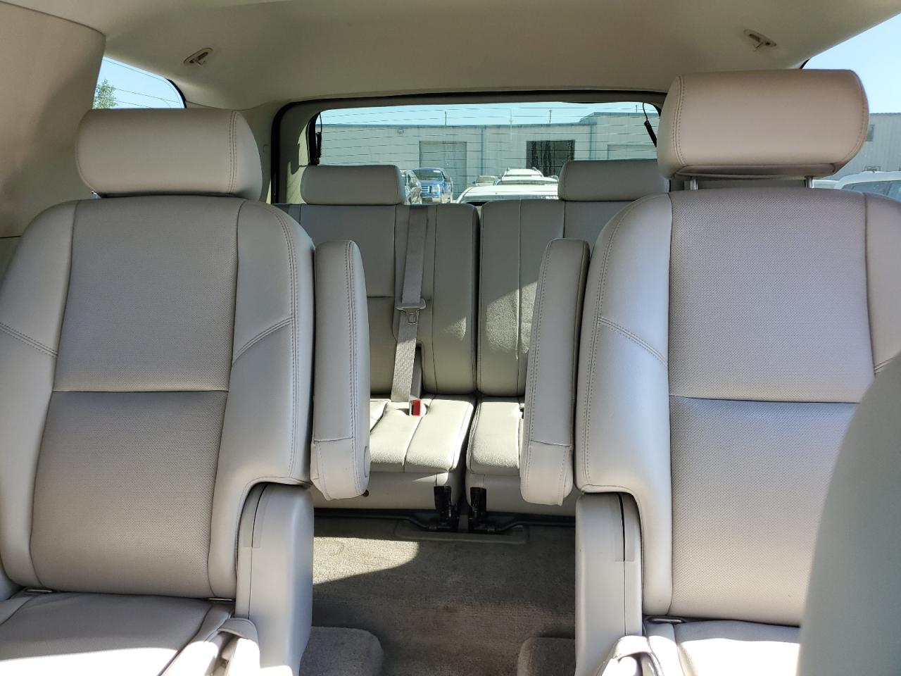 1GNUKCE04AR151322 2010 Chevrolet Tahoe K1500 Ltz