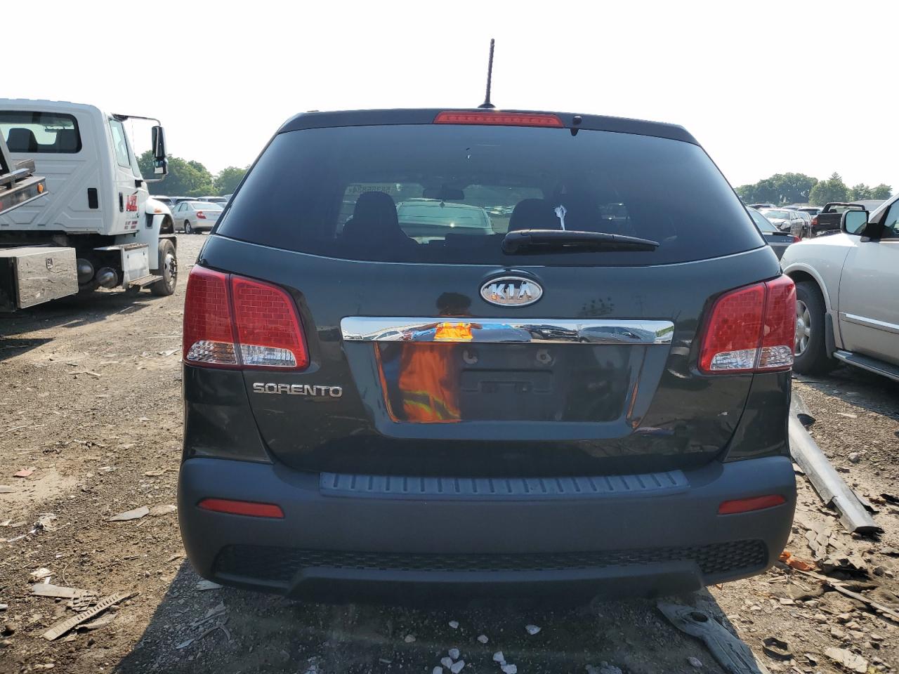 5XYKT3A17DG332932 2013 Kia Sorento Lx