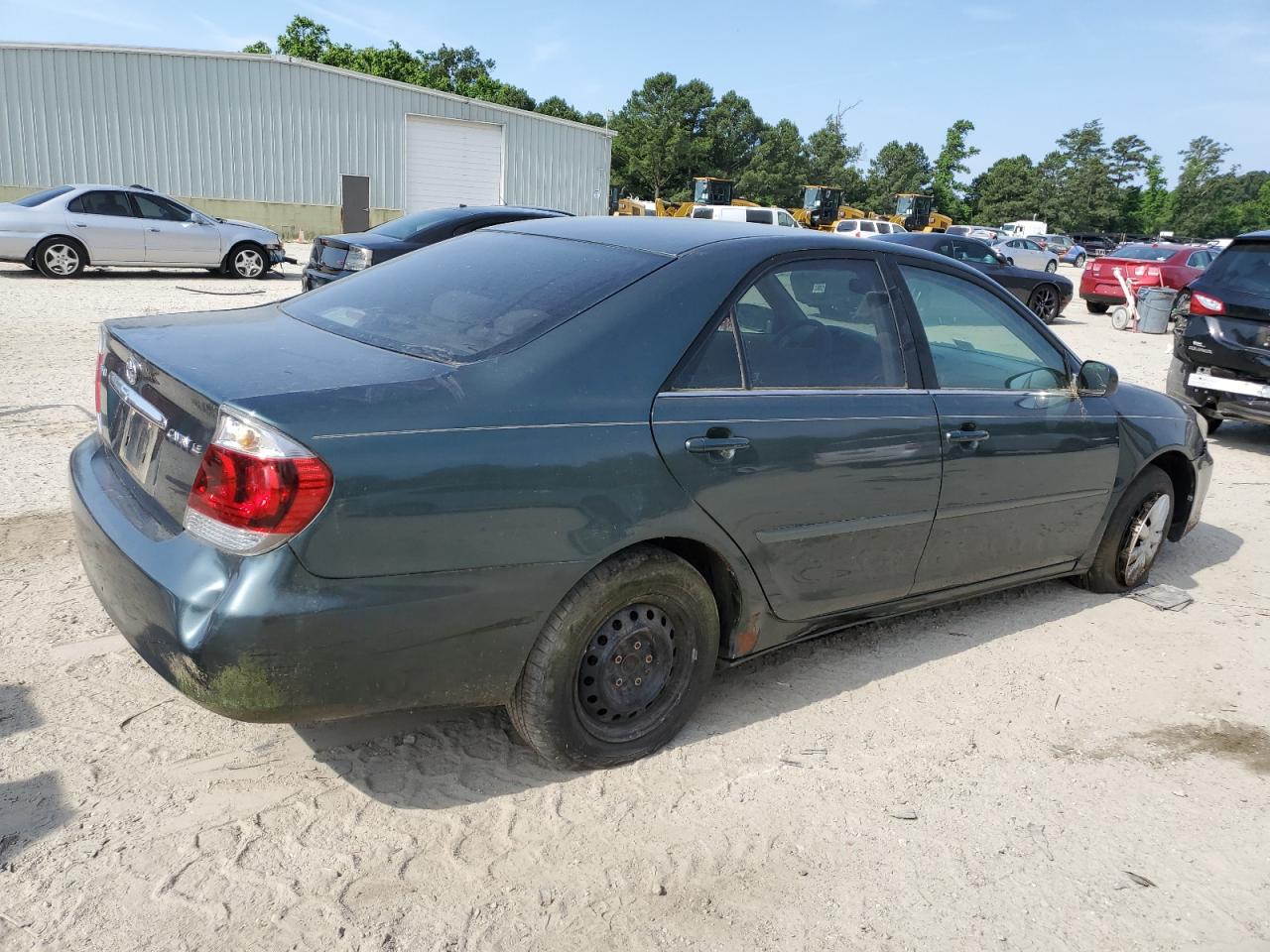 4T1BE30K75U388045 2005 Toyota Camry Le