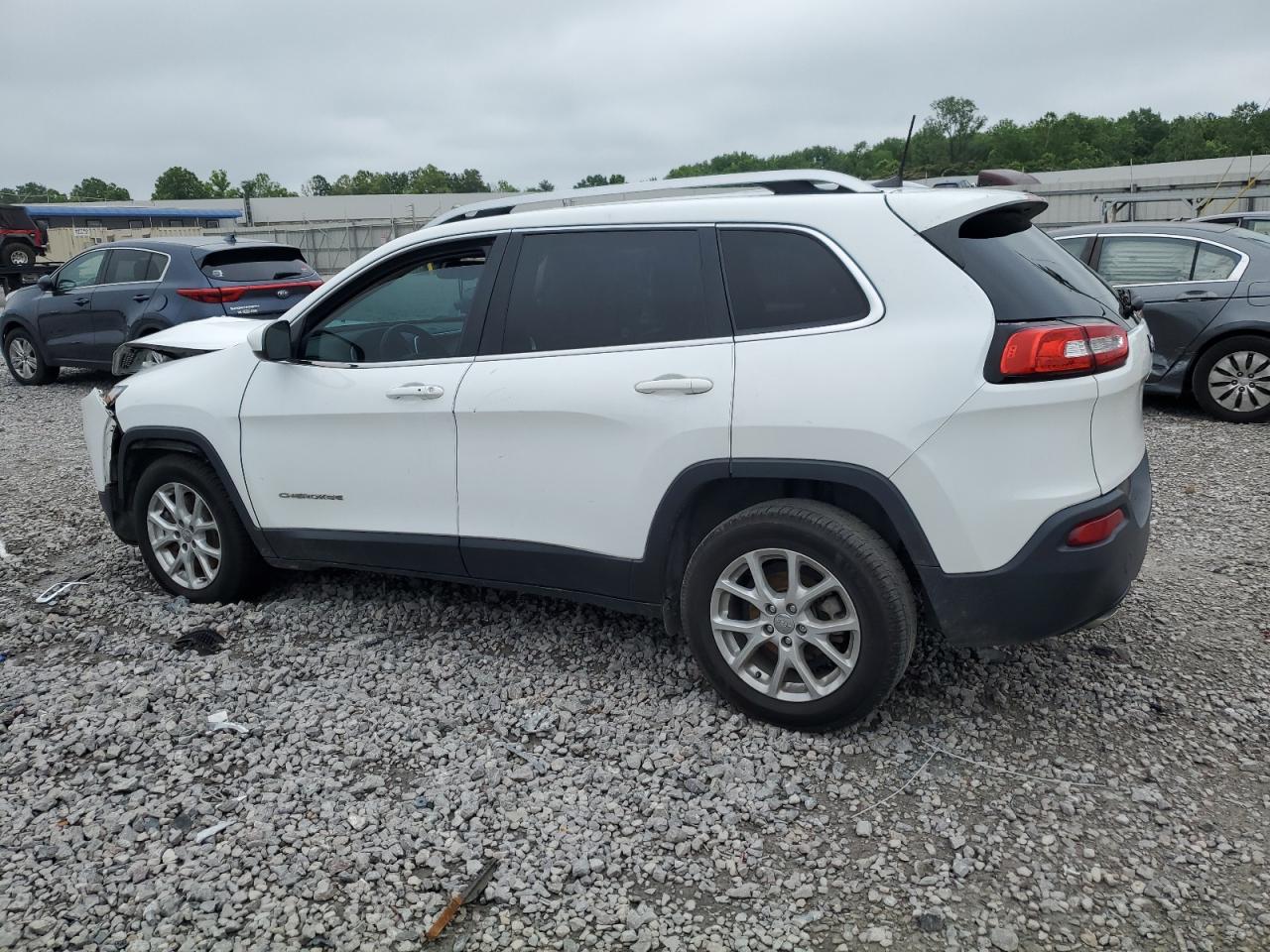 1C4PJLLB1JD510863 2018 Jeep Cherokee Latitude Plus