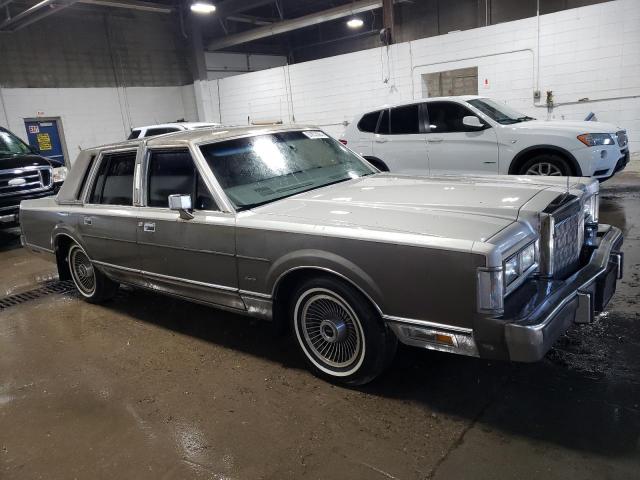 1LNBM83F1JY818492 1988 Lincoln Town Car Cartier