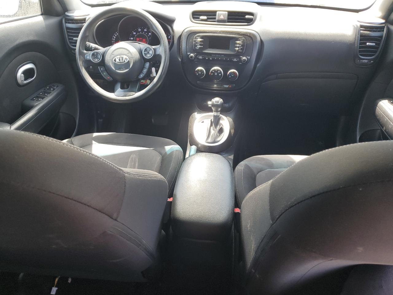 KNDJN2A21G7392845 2016 Kia Soul