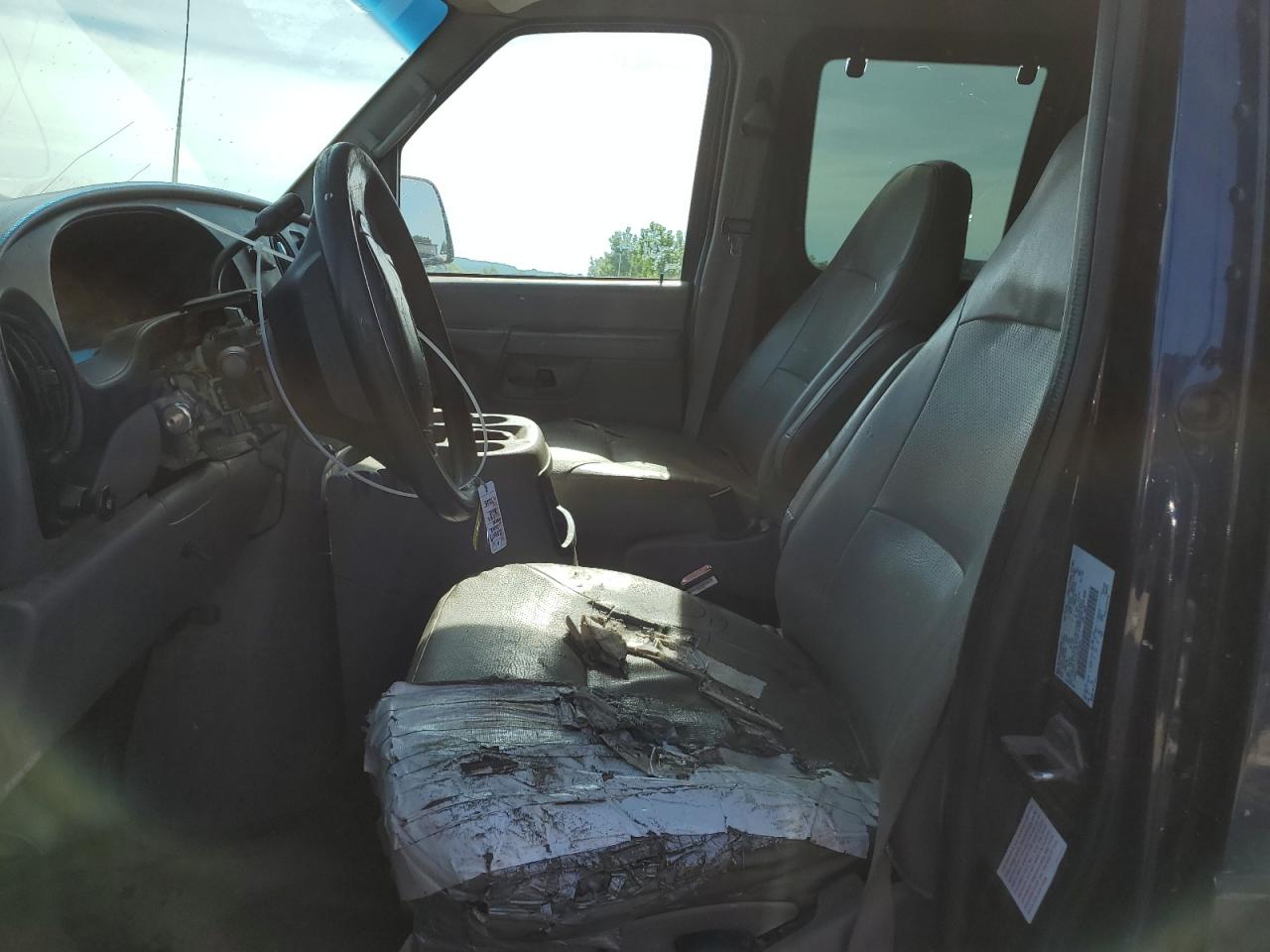 1FMRE11262HB27205 2002 Ford Econoline E150 Wagon