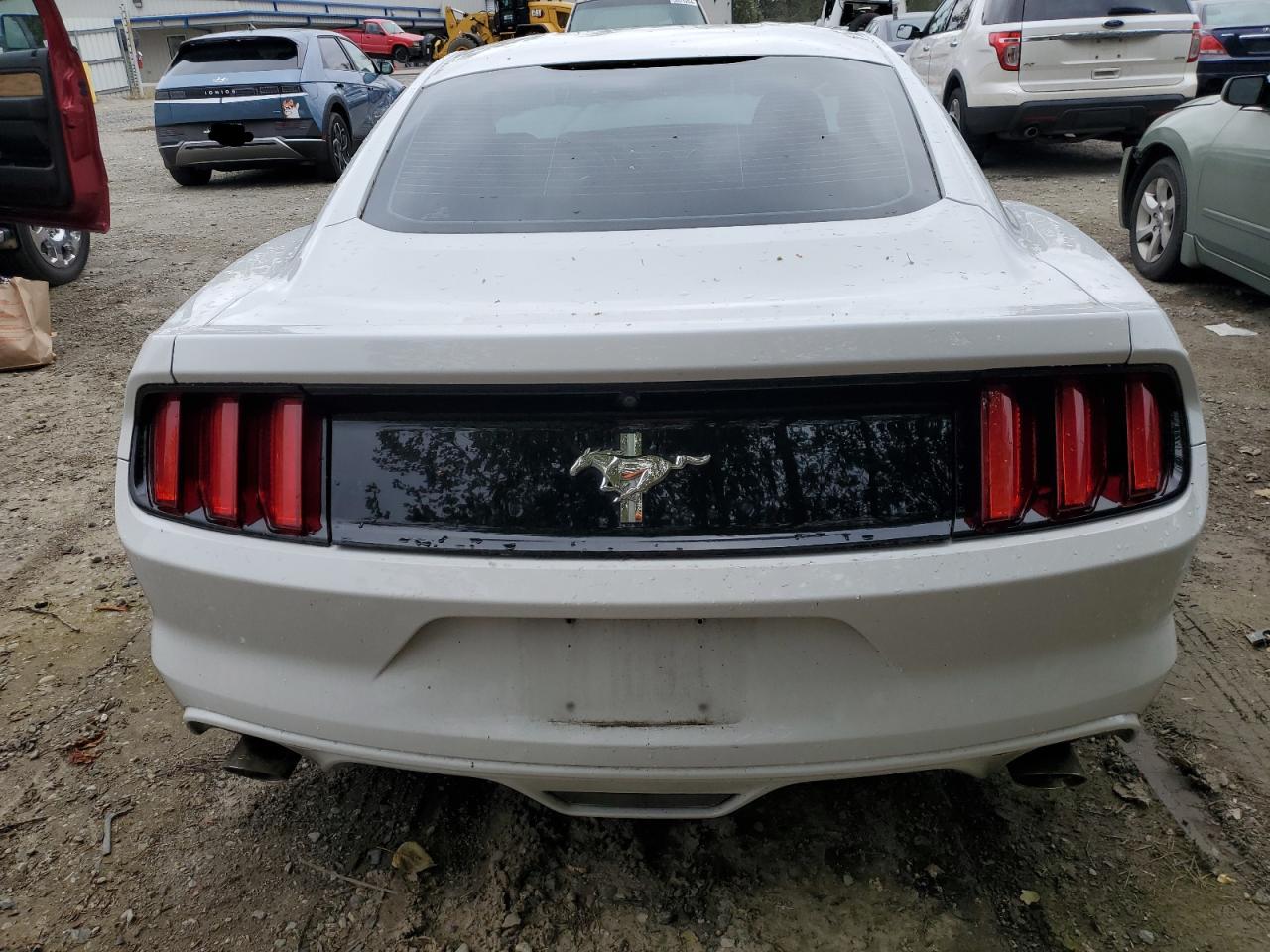 1FA6P8AMXG5279868 2016 Ford Mustang