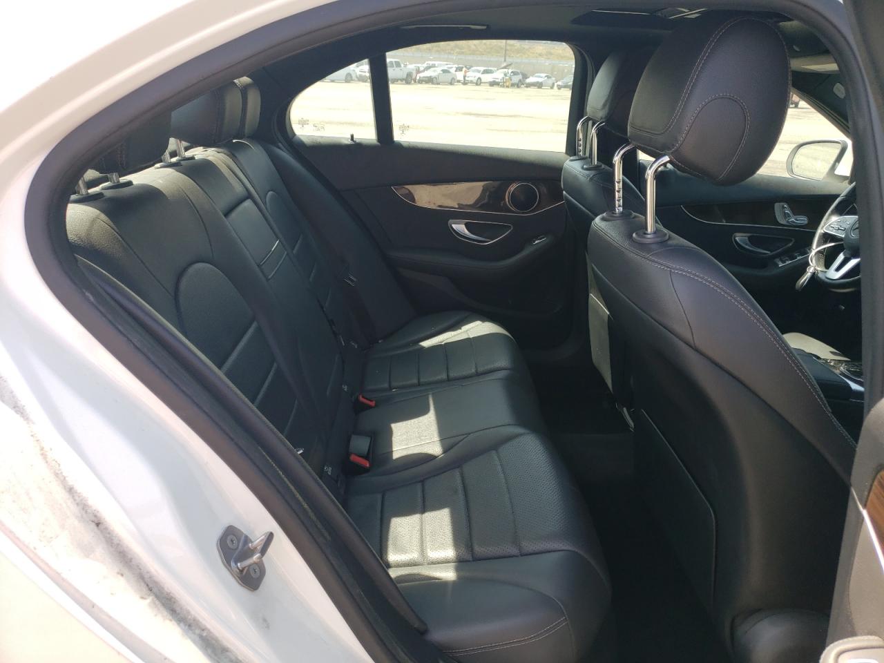 WDDWF8DB9KR503274 2019 Mercedes-Benz C 300