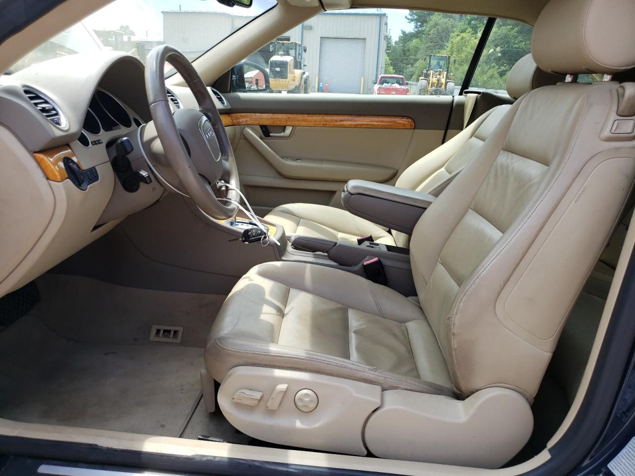 WAUDF48HX9K010325 2009 Audi A4 2.0T Cabriolet Quattro