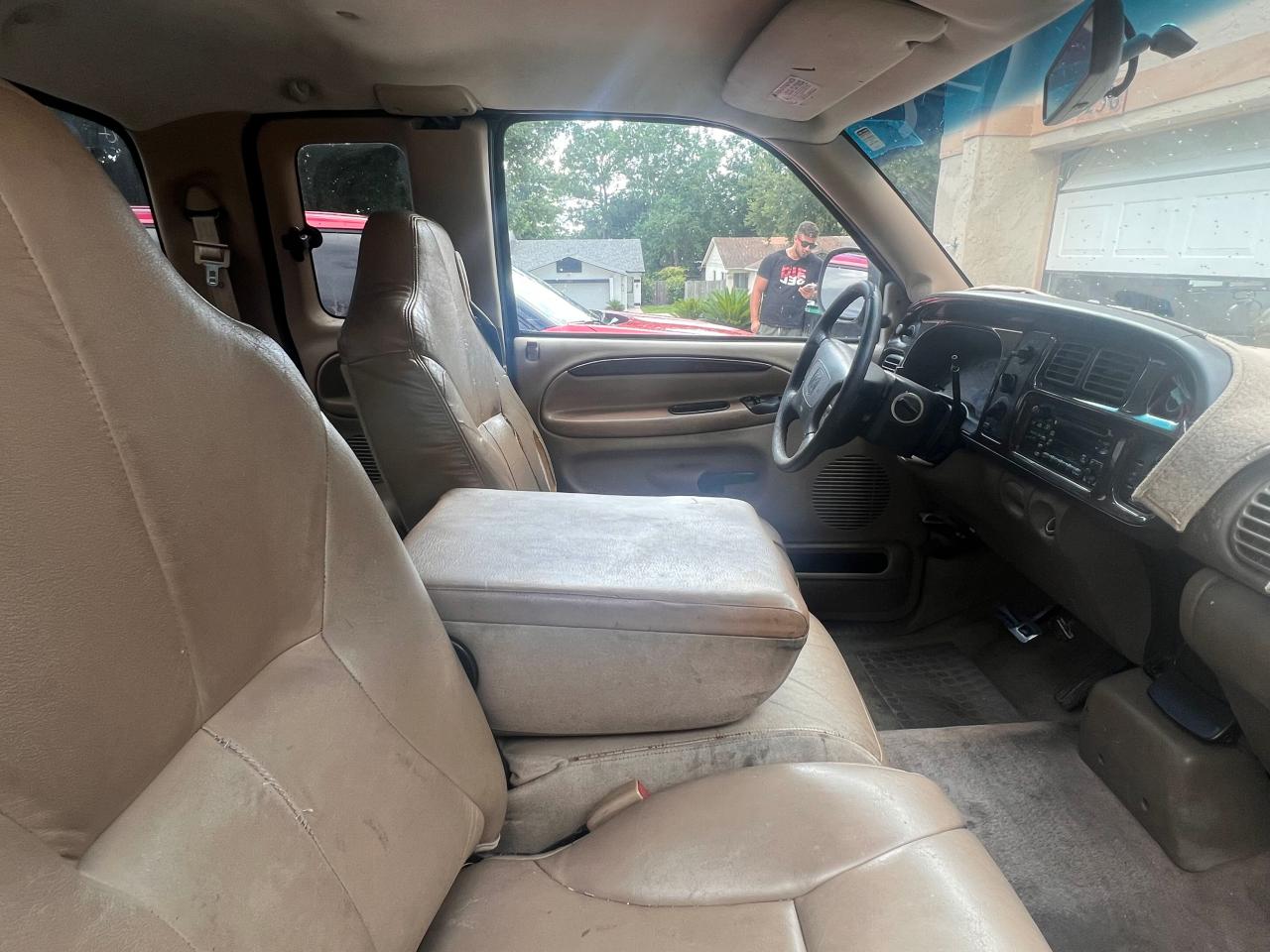 1B7HC13Y5WJ103287 1998 Dodge Ram 1500