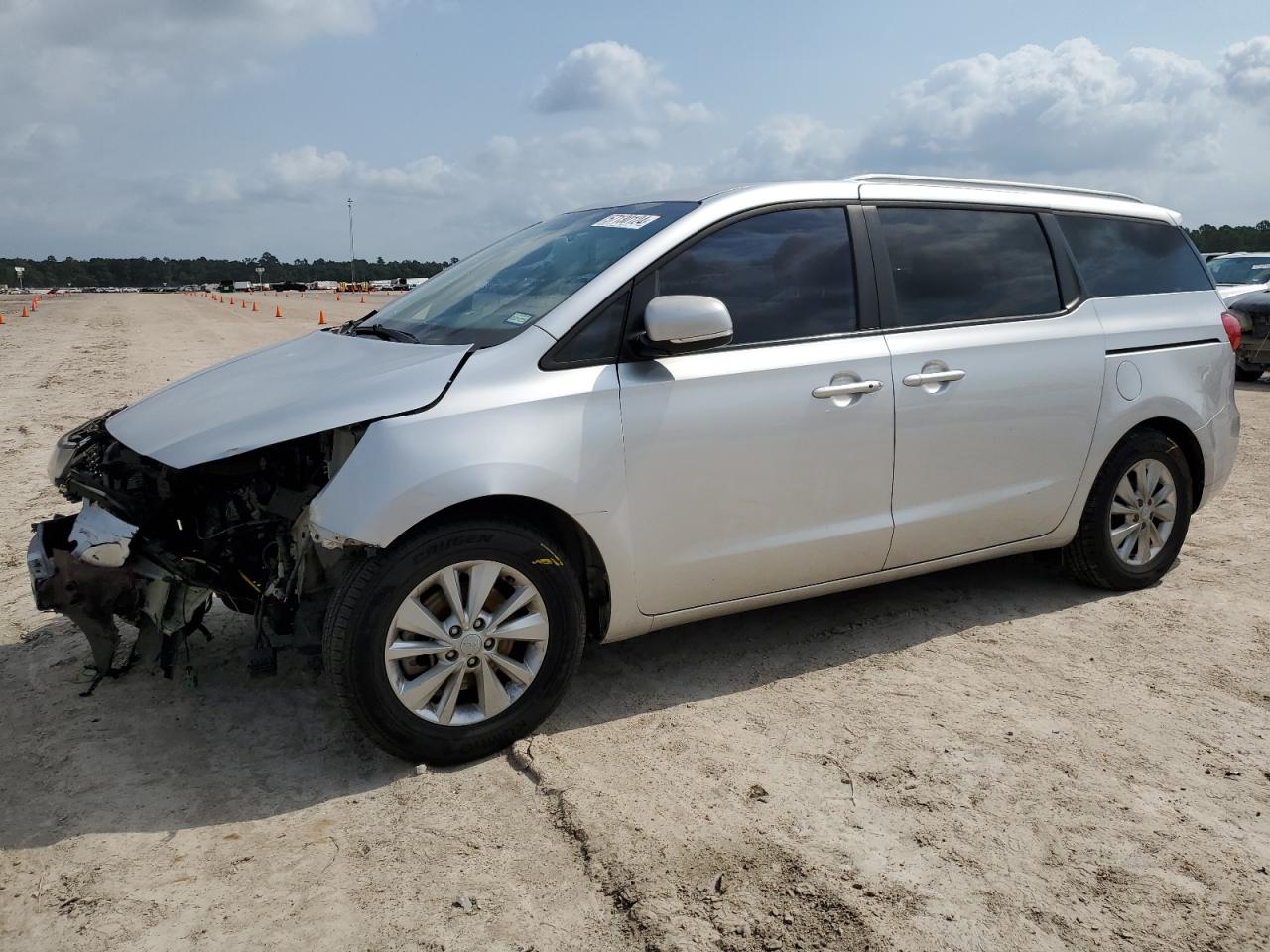 KNDMB5C17H6312564 2017 Kia Sedona Lx