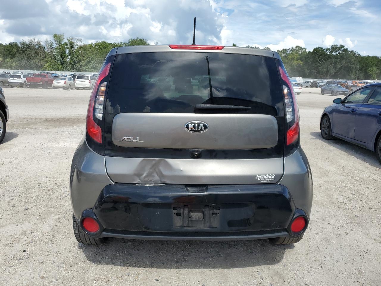 KNDJP3A56G7377641 2016 Kia Soul +