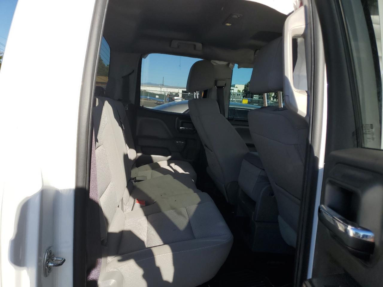 2017 GMC Sierra K2500 Sle vin: 1GT22SEG6HZ237670