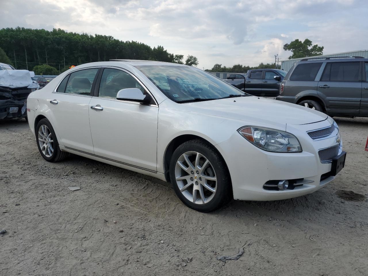 1G1ZE5E14BF232343 2011 Chevrolet Malibu Ltz