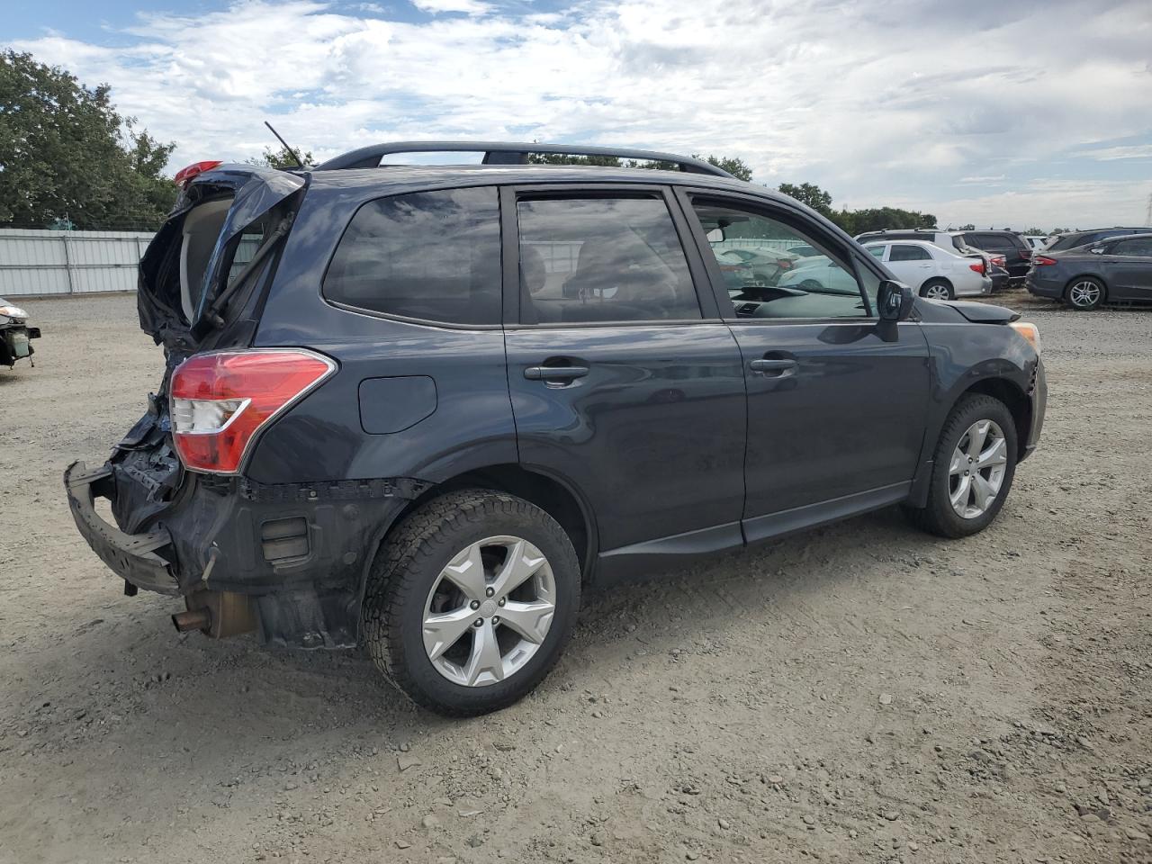 2014 Subaru Forester 2.5I Premium vin: JF2SJAEC4EH430932