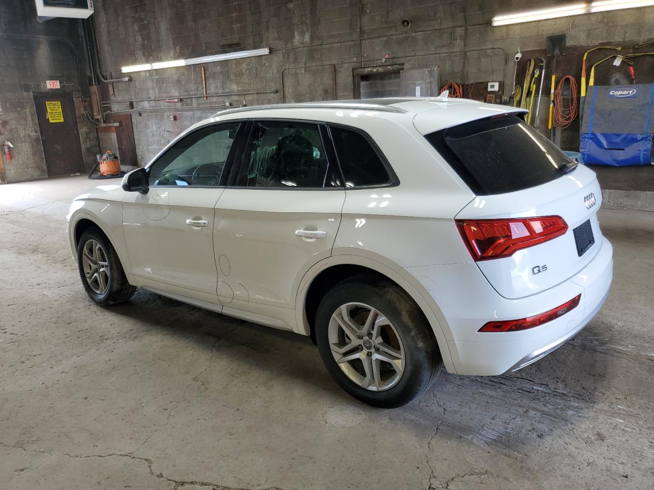 WA1ANAFY7J2062925 2018 Audi Q5 Premium