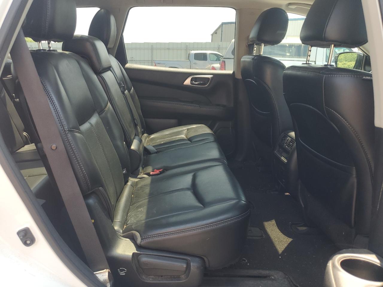 5N1DR2MM2HC607295 2017 Nissan Pathfinder S