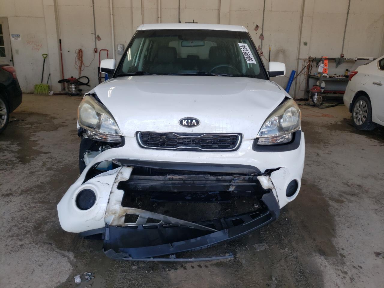 2012 Kia Soul vin: KNDJT2A51C7450382