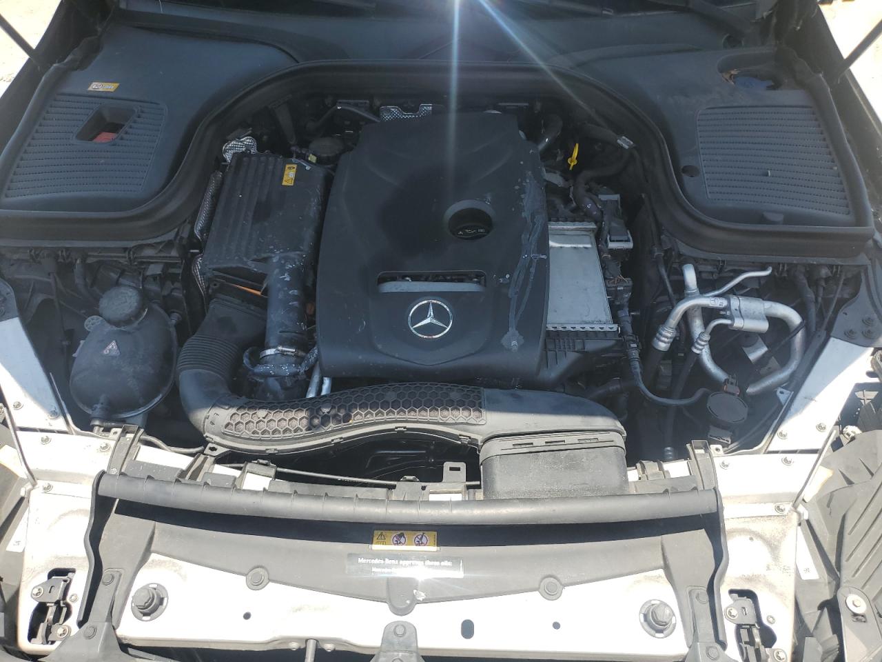 WDC0G4JB9GF053879 2016 Mercedes-Benz Glc 300