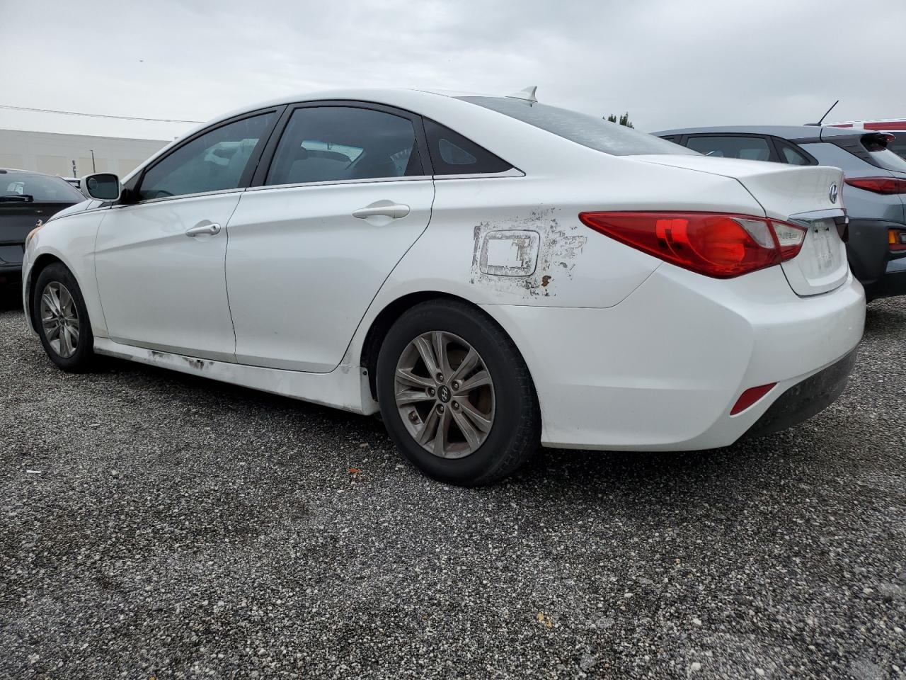 5NPEB4AC2EH940388 2014 Hyundai Sonata Gls