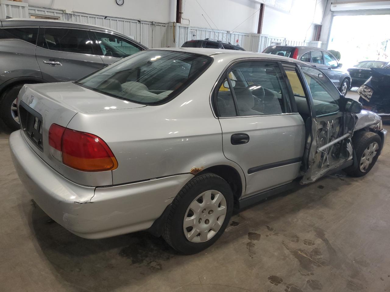 1HGEJ6570WL010905 1998 Honda Civic Lx