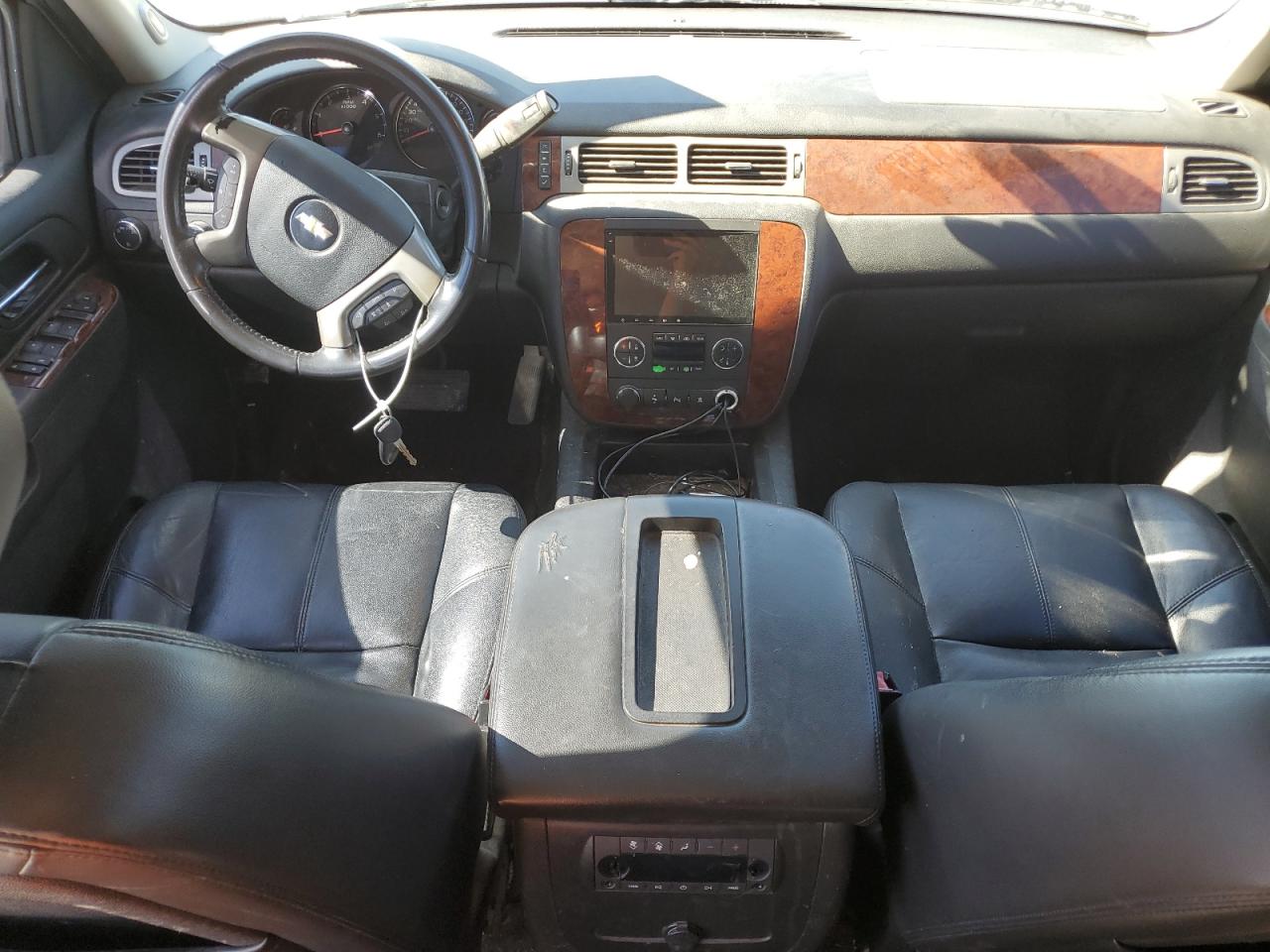 1GNSKBE04BR296329 2011 Chevrolet Tahoe K1500 Lt