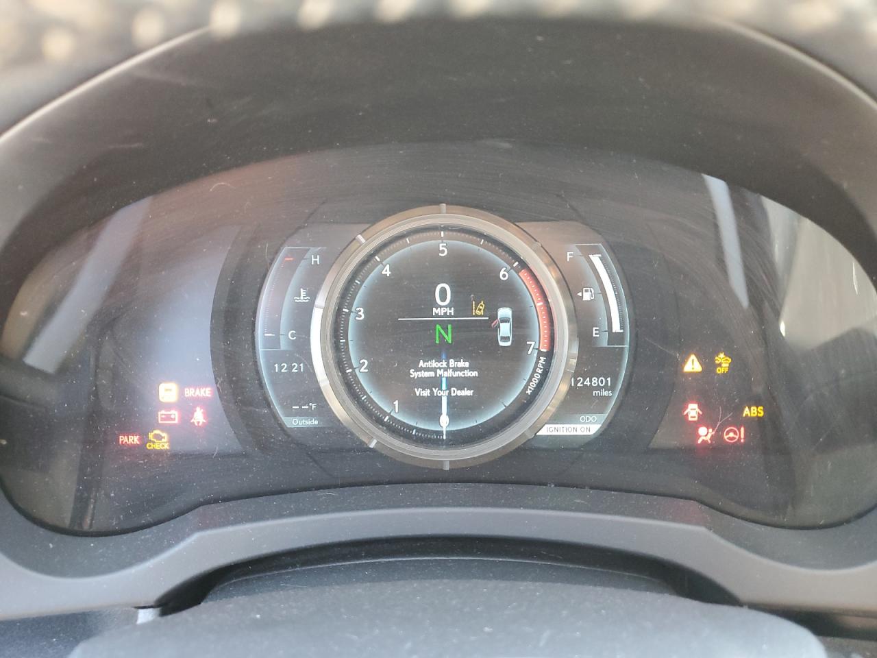 JTHBA1D27J5076034 2018 Lexus Is 300