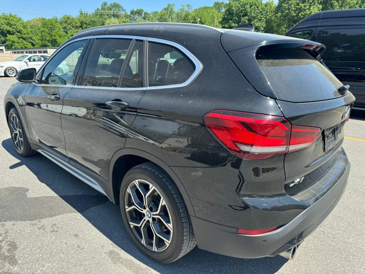 2021 BMW X1 xDrive28I vin: WBXJG9C05M3M76333