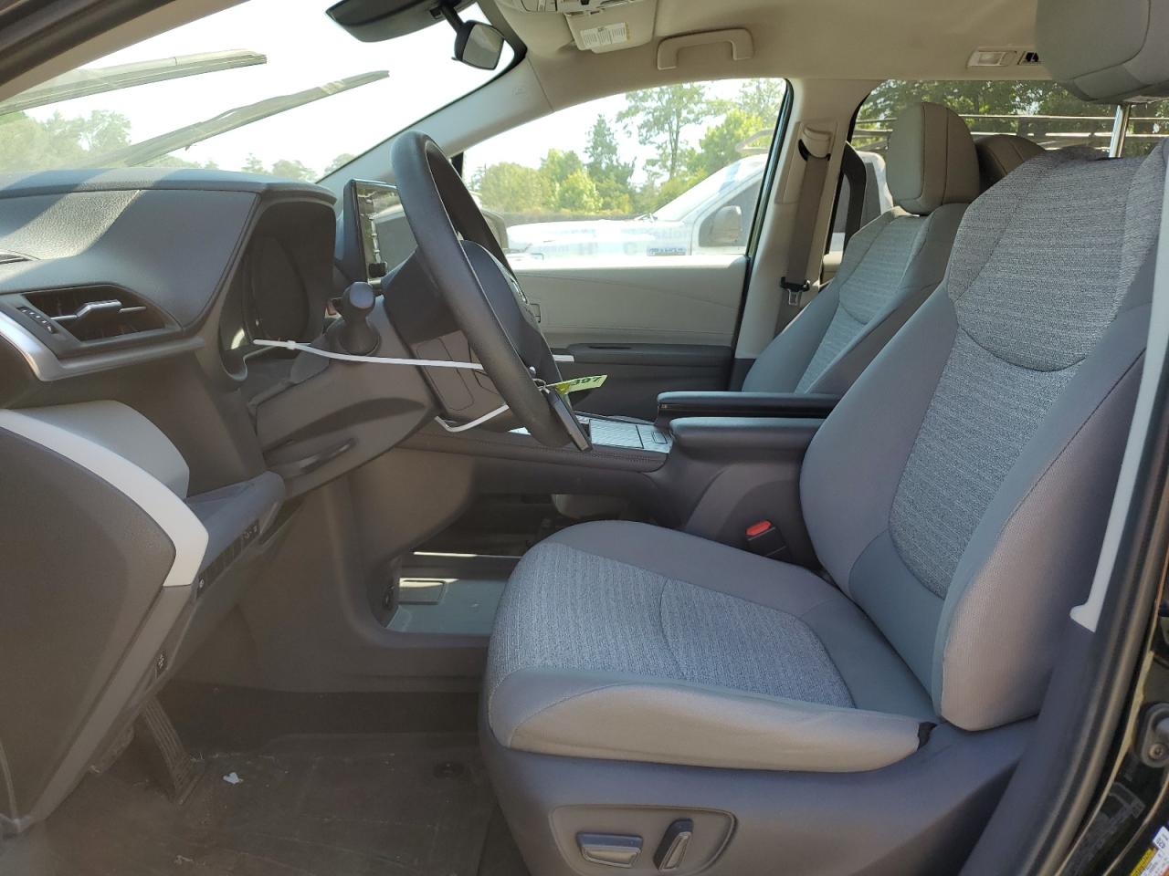 5TDKSKFC6MS026749 2021 Toyota Sienna Le