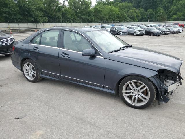 VIN WDDGF8AB3DR283755 2013 Mercedes-Benz C-Class, 3... no.4