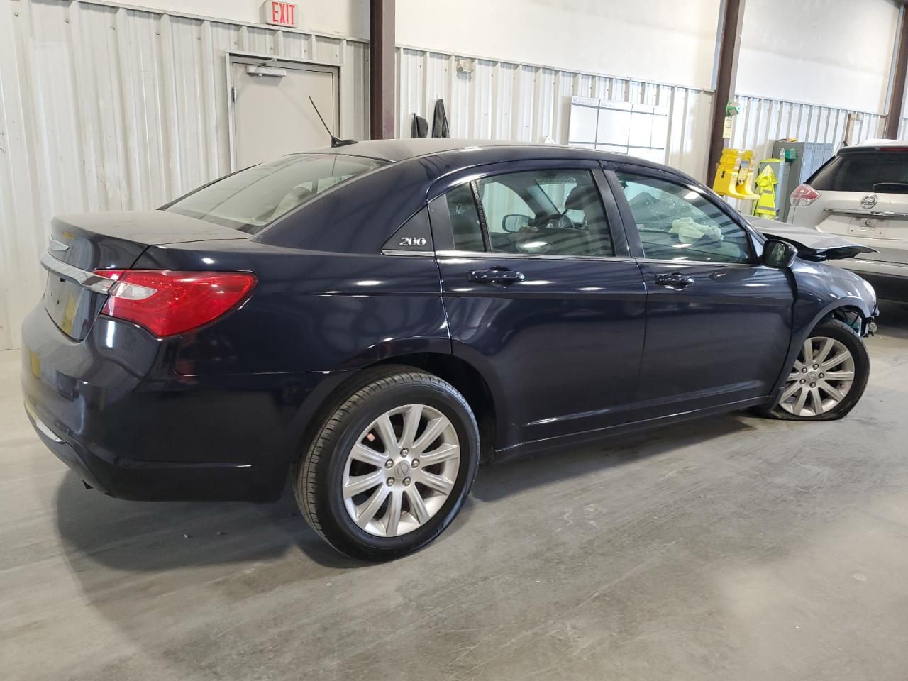 2013 Chrysler 200 Touring vin: 1C3CCBBB5DN649918