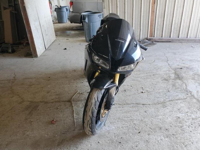 2018 HONDA CBR600 RR - JH2PC40J7JK400494