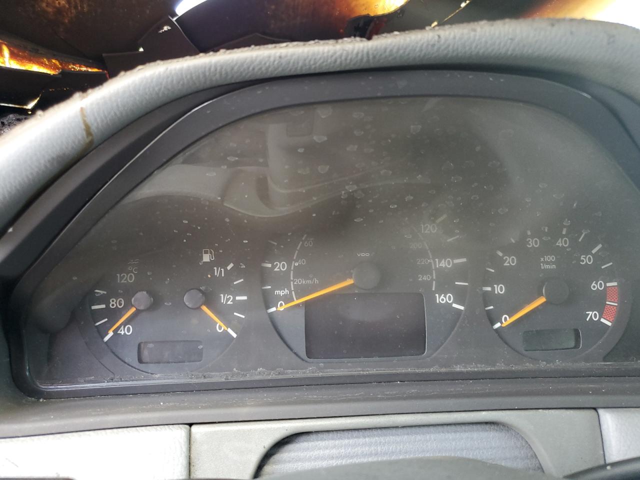 WDBJH65J41B338619 2001 Mercedes-Benz E 320