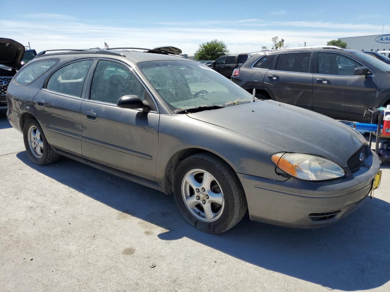 1FAHP582X5A208878 2005 Ford Taurus Se