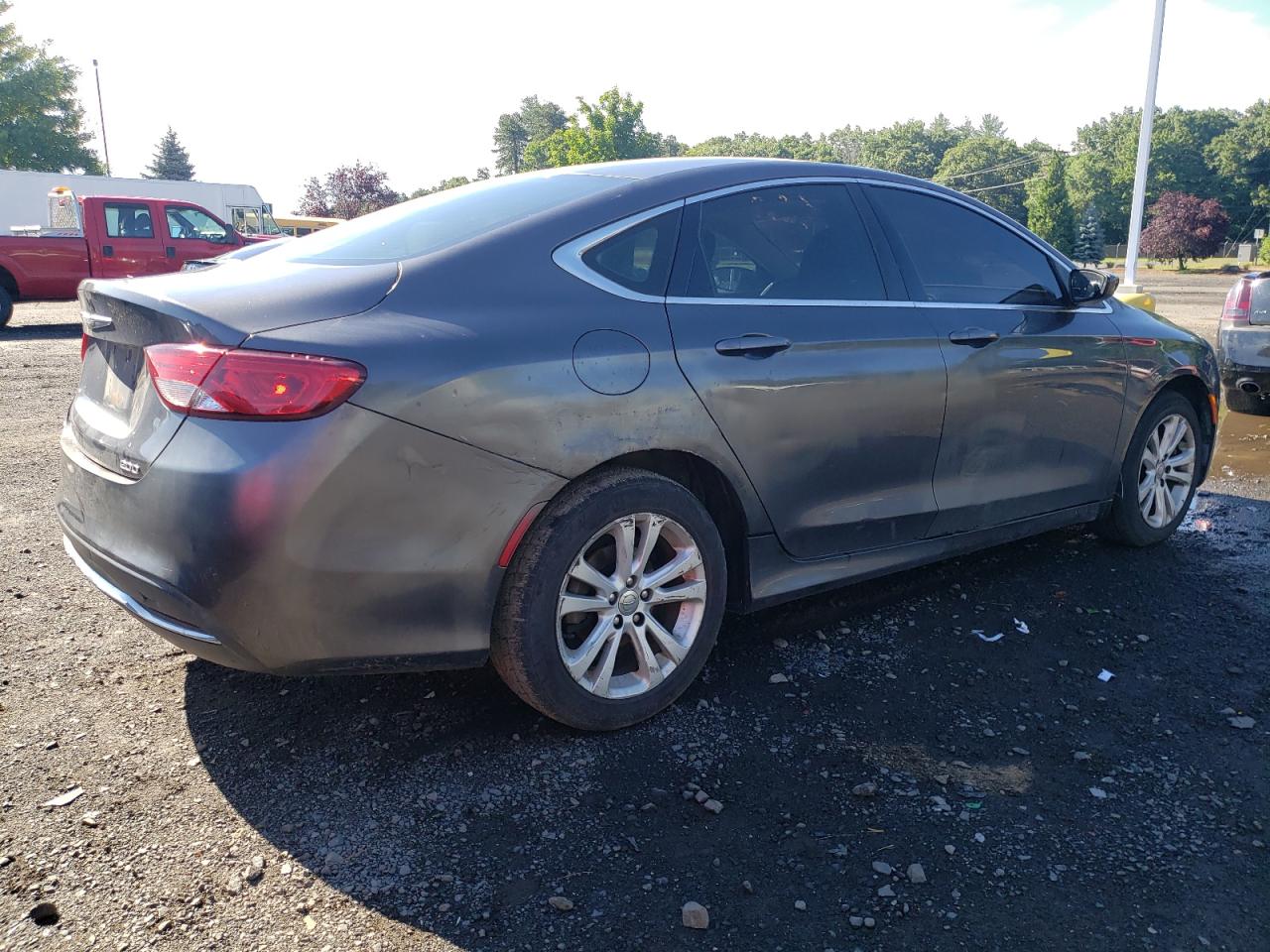 2015 Chrysler 200 Limited vin: 1C3CCCAB1FN571907