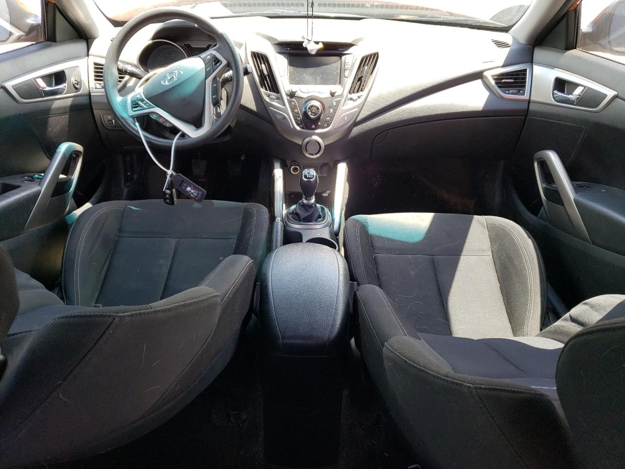 KMHTC6AD8GU278233 2016 Hyundai Veloster