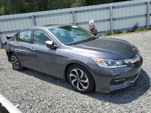 Vin: 1hgcr2f03ha182063, lot: 57516174, honda accord ex 20174