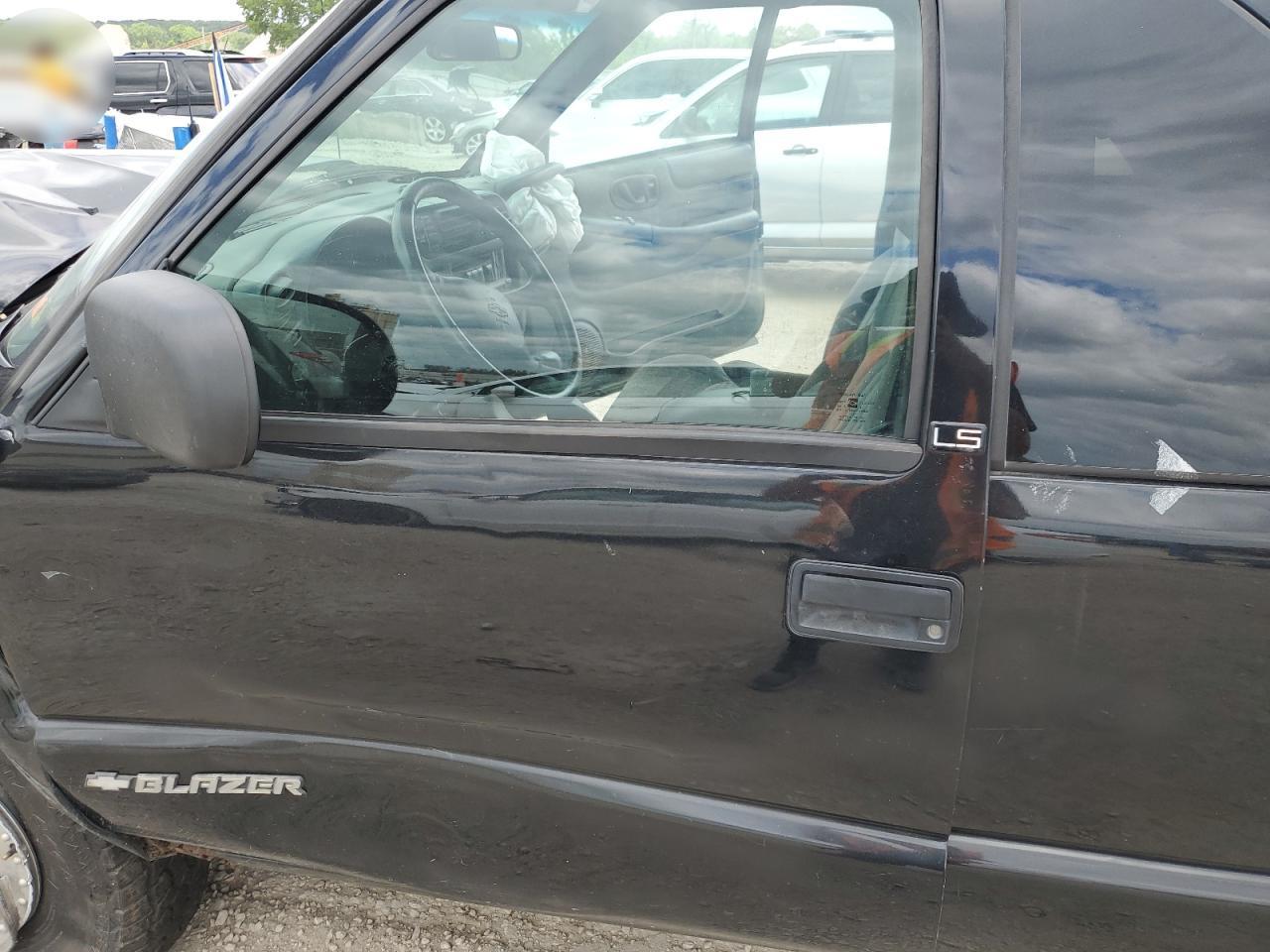 1GNCT18W72K128818 2002 Chevrolet Blazer