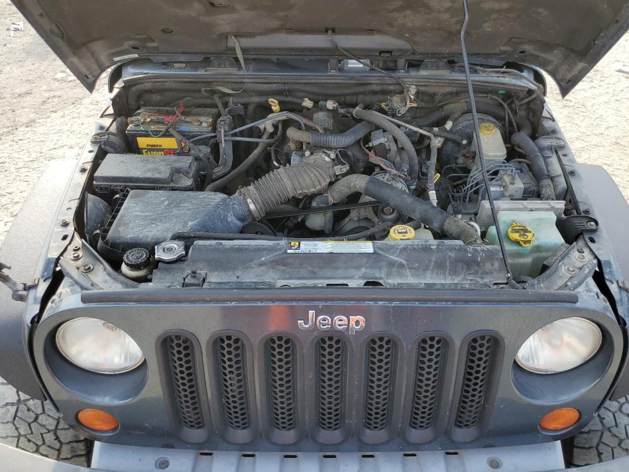 1J4GA59187L198155 2007 Jeep Wrangler Sahara