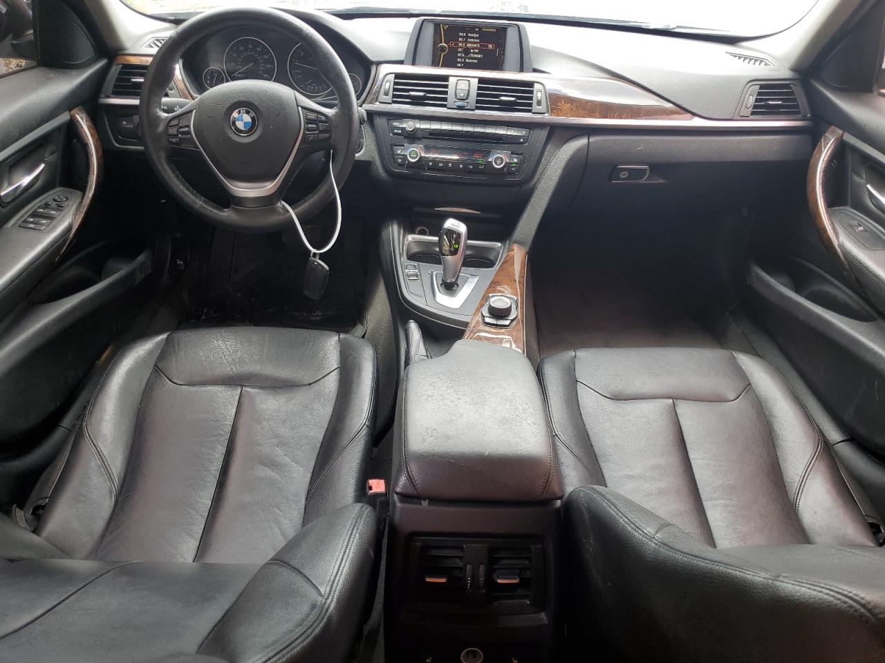 2014 BMW 328 Xi Sulev vin: WBA3B5G50ENS10188