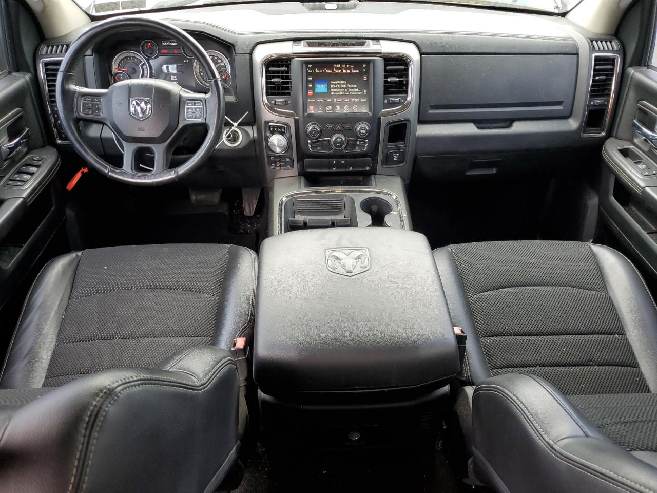 1C6RR7MT0GS129324 2016 Ram 1500 Sport