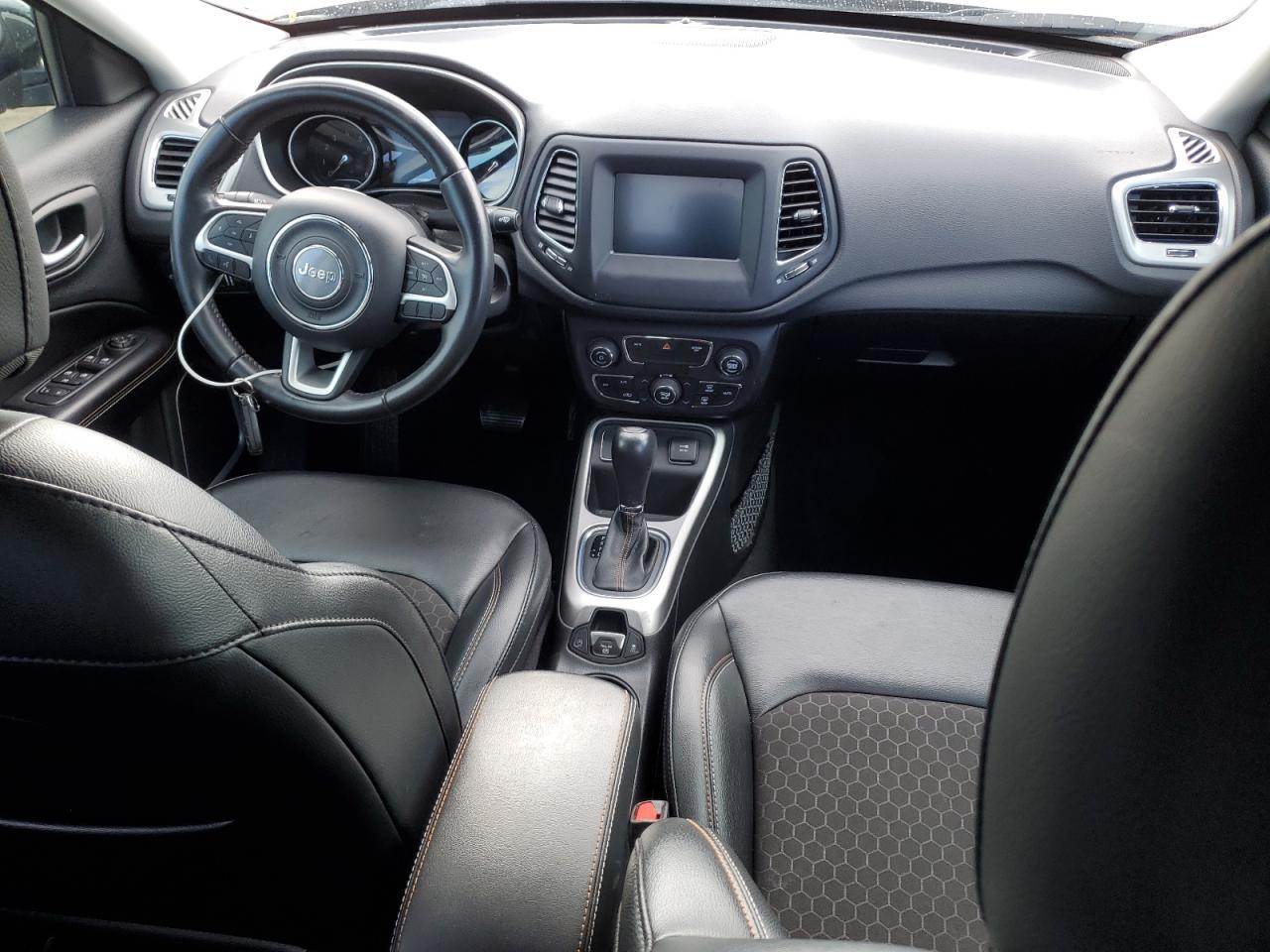 3C4NJCBB9LT114881 2020 Jeep Compass Latitude