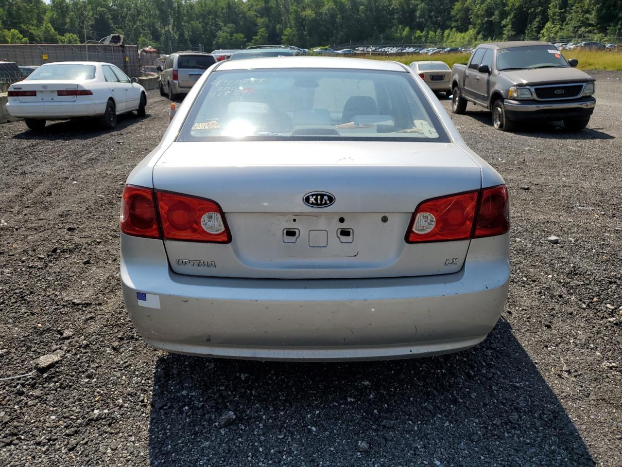 KNAGE123285225951 2008 Kia Optima Lx