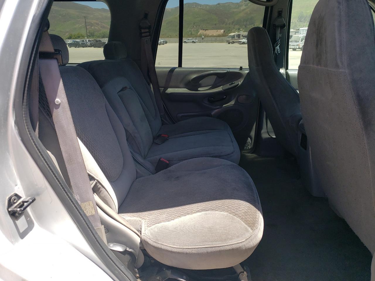 1FMRU17L5WLA40837 1998 Ford Expedition